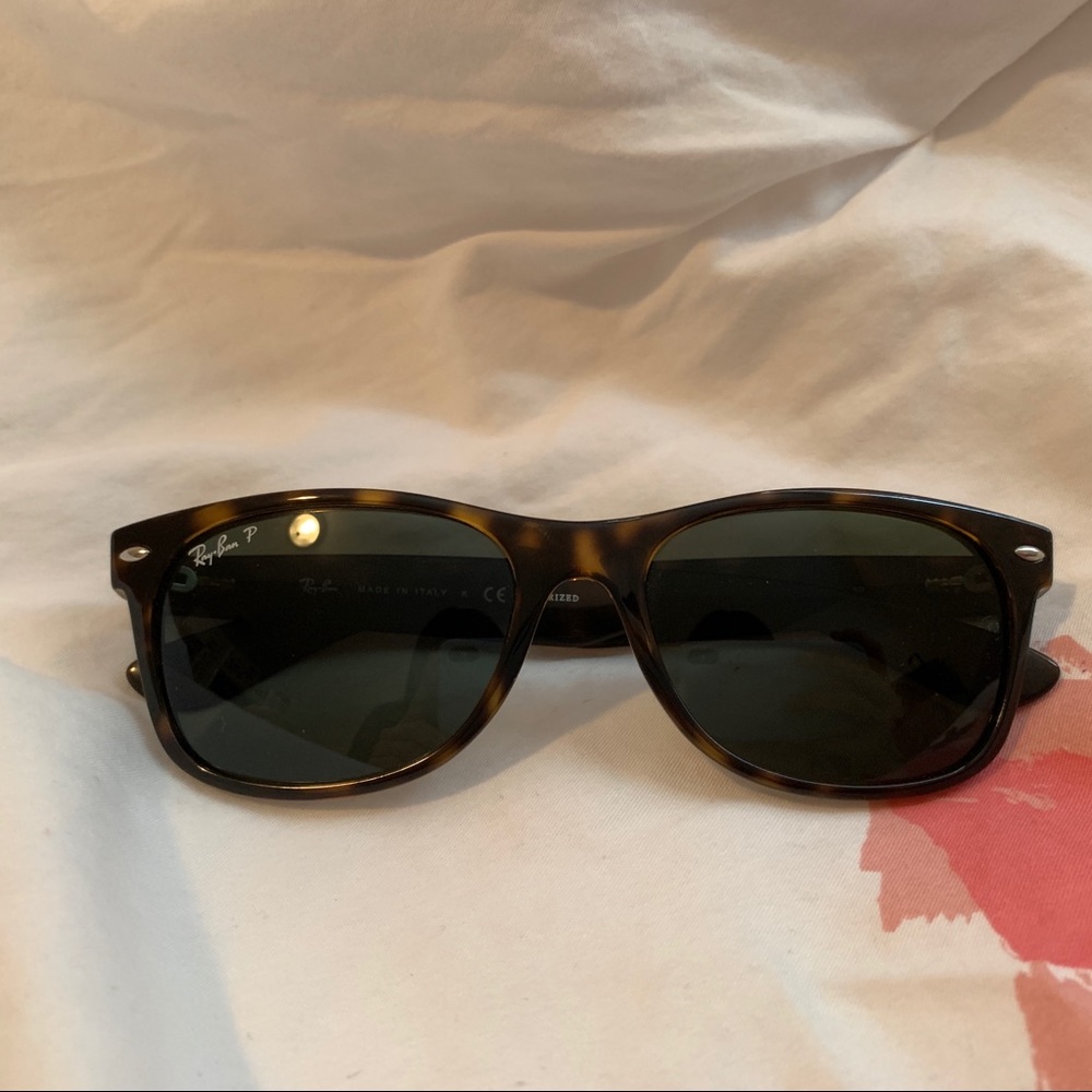 Ray Ban New Wayfarer Polarized Sunglasses